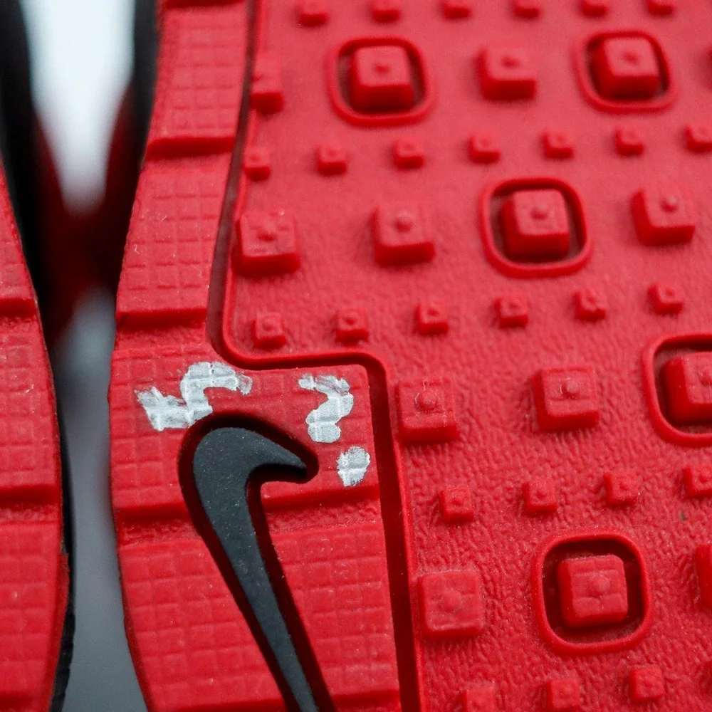 Nike ACG Woodside 2 High Toddler Kids Size 6C Red‎ Black Boots Duck Boot